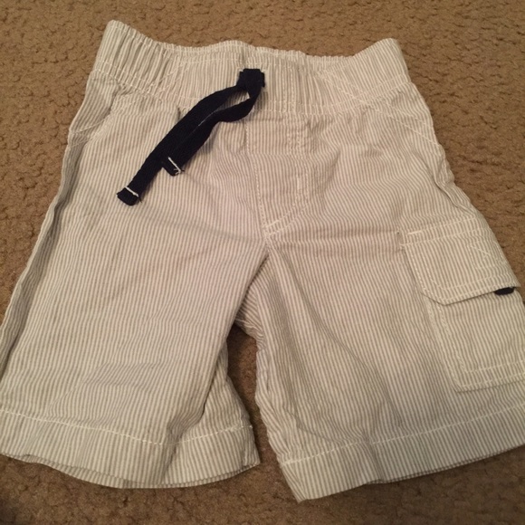 2T Carter's shorts