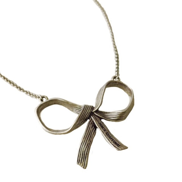 👑🎀Juicy Couture Matte Silver Bow Necklace - Picture 2 of 4