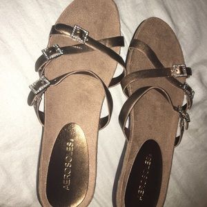 Never been worn Aerosoles sandals 🌞