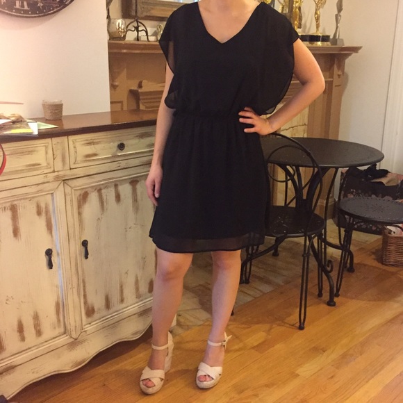 Black Dress with Gold Back Decor - Picture 3 of 4