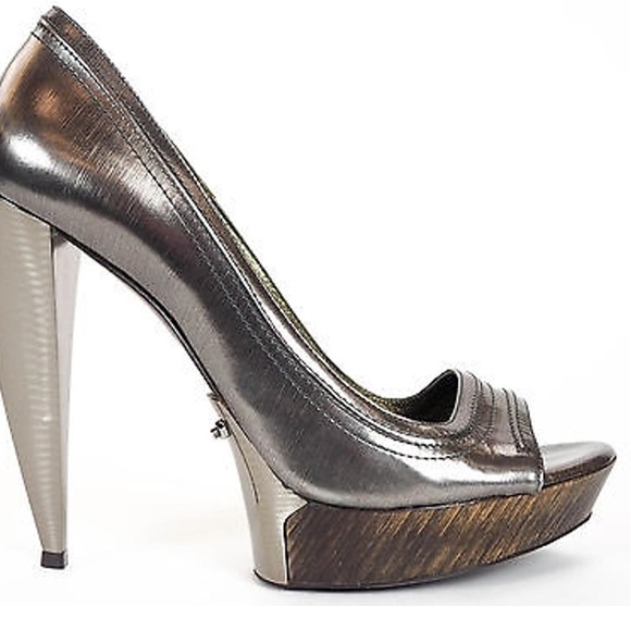 Lanvin Shoes - Lanvin Metallic Pumps