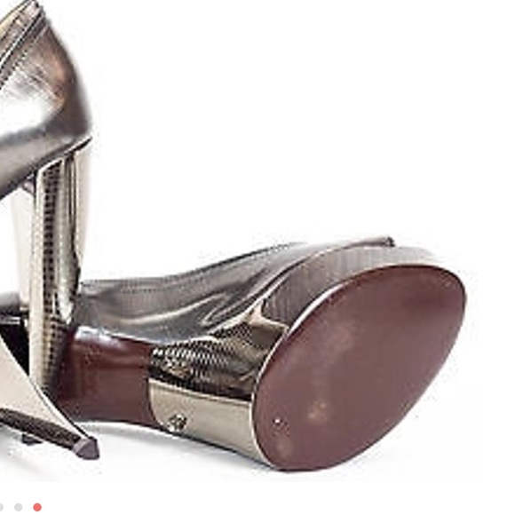 Lanvin Metallic Pumps - Picture 4 of 4