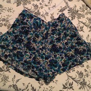 High waisted cinch floral shorts