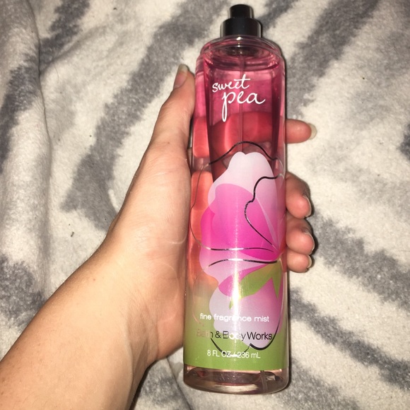 "Sweet Pea" Bath and Body Works Perfume