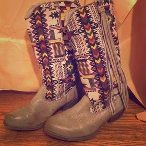 Aztec cowgirl boots!