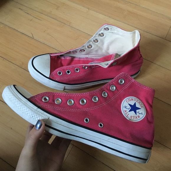 Pink classic converse