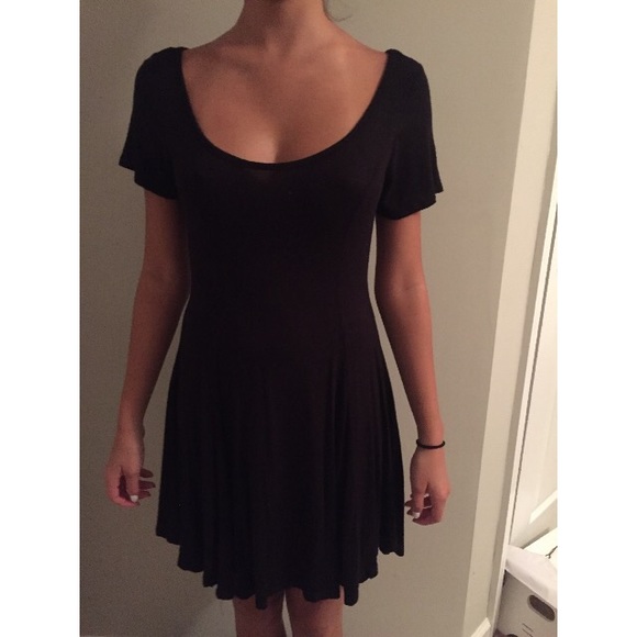 Black Short Sleeve Skater Dress