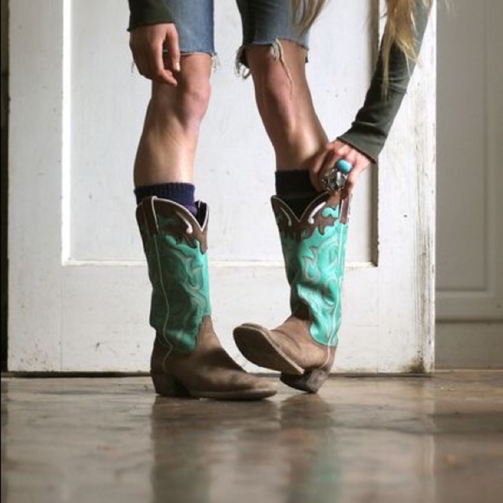 Cowgirl boots Ariat