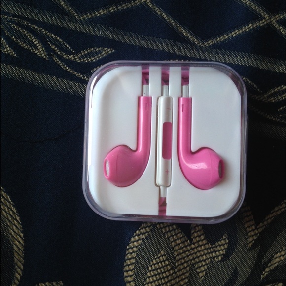 Earbuds - Picture 1 of 1