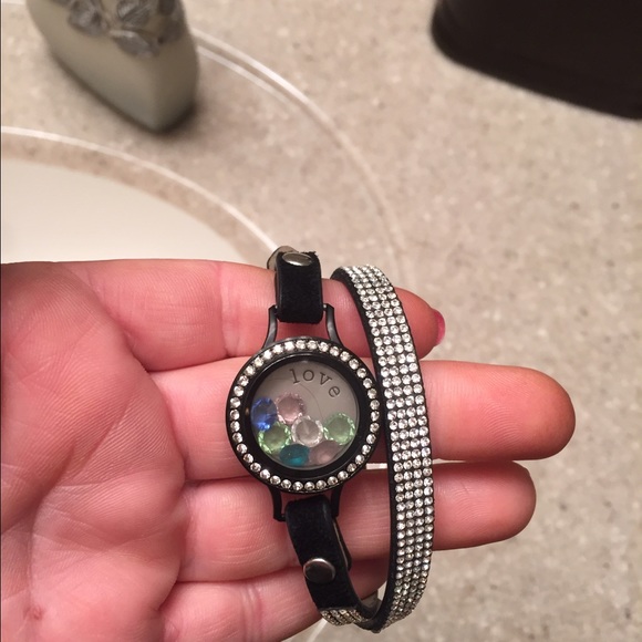Origami owl black rhinestone bracelet