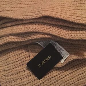 2 forever21 scarves bundle for @ginamalvonelomb