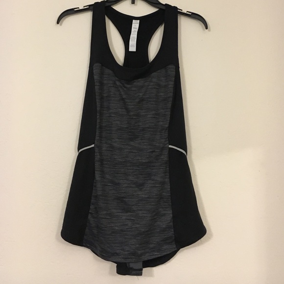 Marika Racerback-L