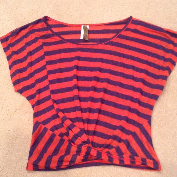 NEW LISTING! Striped Top