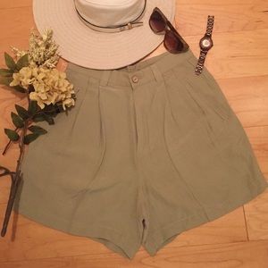 👒 Tommy Bahama Silk Dress Shorts 👒