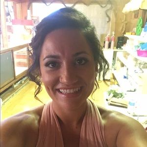 Meet your Posher, Danica
