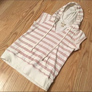FOREVER 21 hooded tee