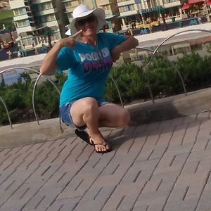 Meet your Posher, Randi