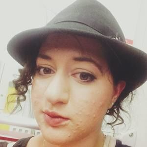 Meet your Posher, Miryam