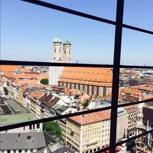 Meet your Posher, Caitlin