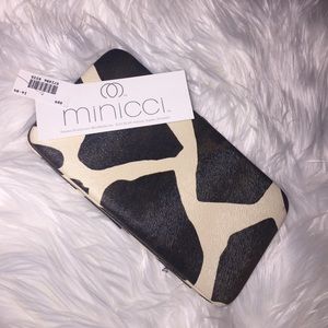 NWT 🛍 Giraffe Print Wallet!