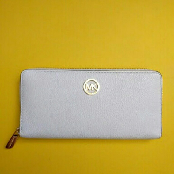 Michael Kors Large Saffiano Wallet
