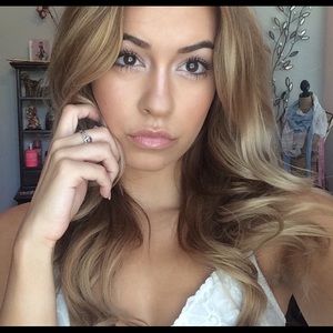 Meet your Posher, Melissa