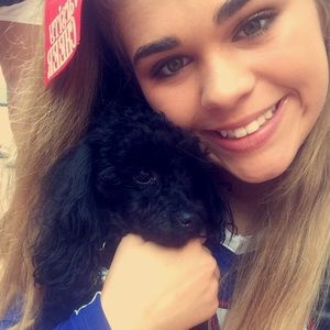 Meet your Posher, Macy