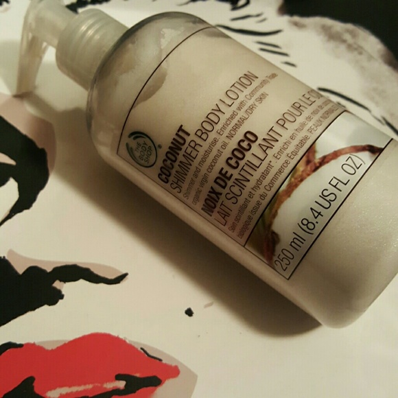 The Body Shop Coconut Shimmer Body Lotion