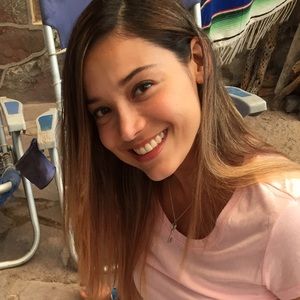 Meet your Posher, Ana