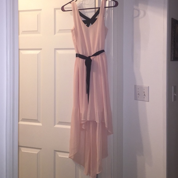 Stunning high low dress 👗👠