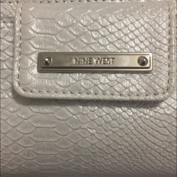Nine West Wristlet - Picture 2 of 4