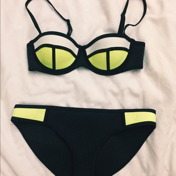 AUTHENTIC TRIANGL NEOPRENE POPPY COLA POP BIKINI