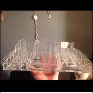 Vanity tray organizers