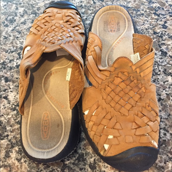 Keen leather slides
