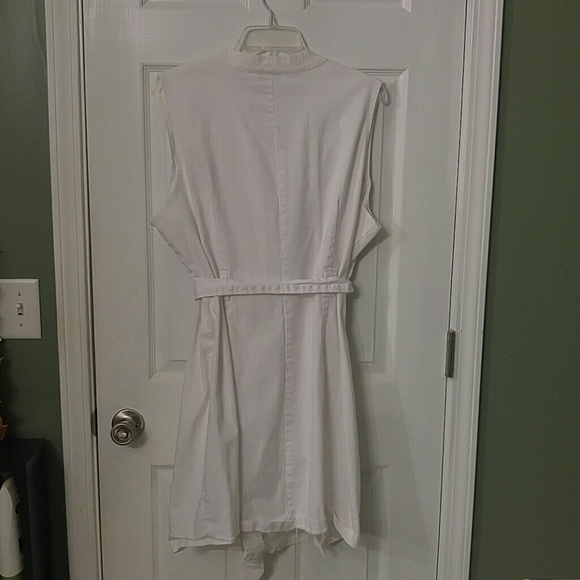 Dress - Picture 3 of 4