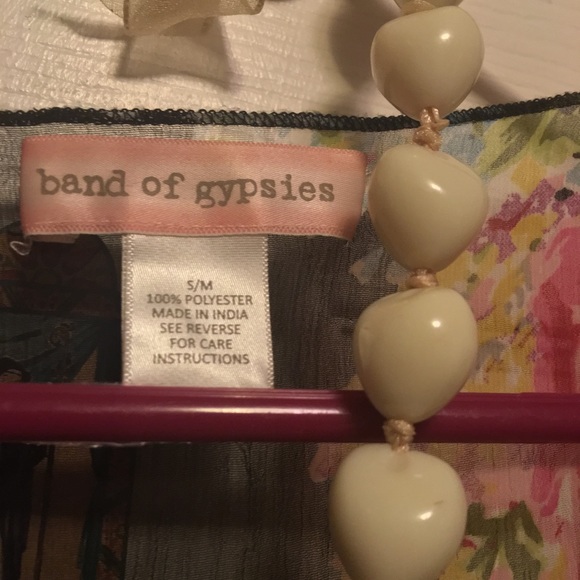 Floral kimono w/necklace - Picture 3 of 3