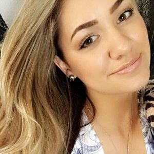 Meet your Posher, Renee