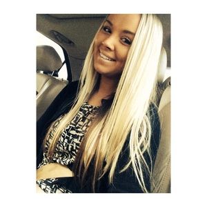 Meet your Posher, Brooke