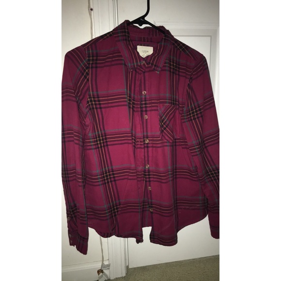Thin maroon Flannel