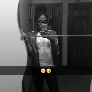 Meet your Posher, Ari