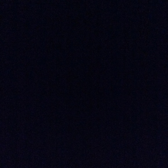 R - Picture 2 of 4