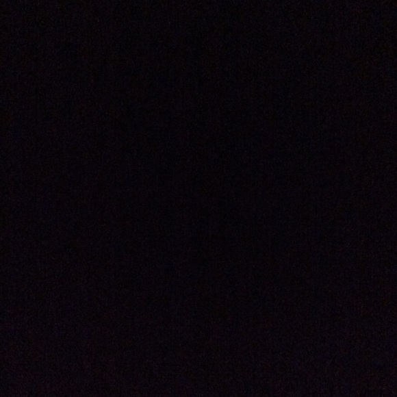 R - Picture 3 of 4