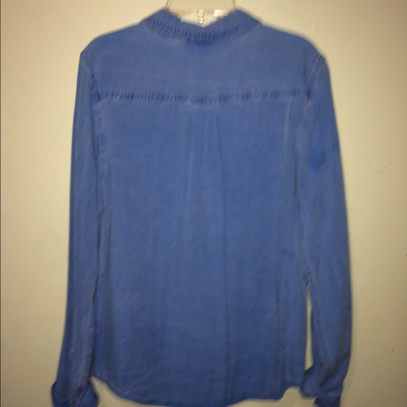 Casual button up - Picture 3 of 4