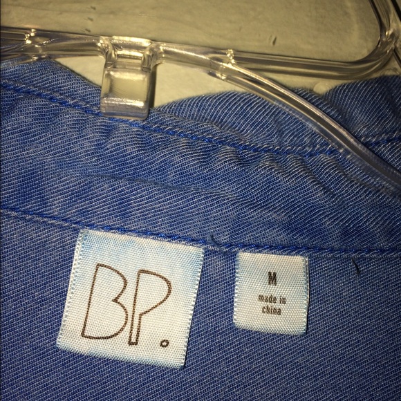 Casual button up - Picture 4 of 4