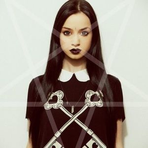 Drop Dead Lock Up shirt collared boxy tee