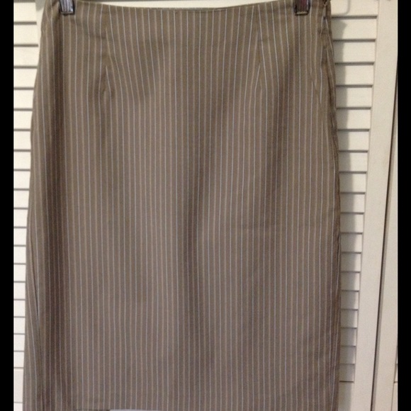⛵️ 3/$30 BCX Striped Pencil Skirt - Picture 2 of 4