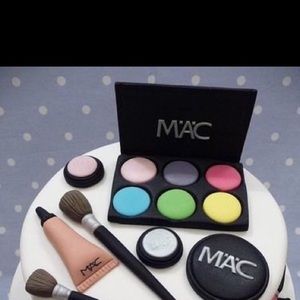 Meet your Posher, Sweeny