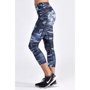 Black marble VIE active Riley crop legging
