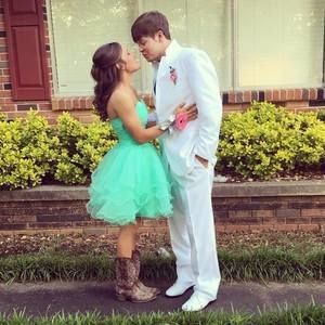 Meet your Posher, Haley