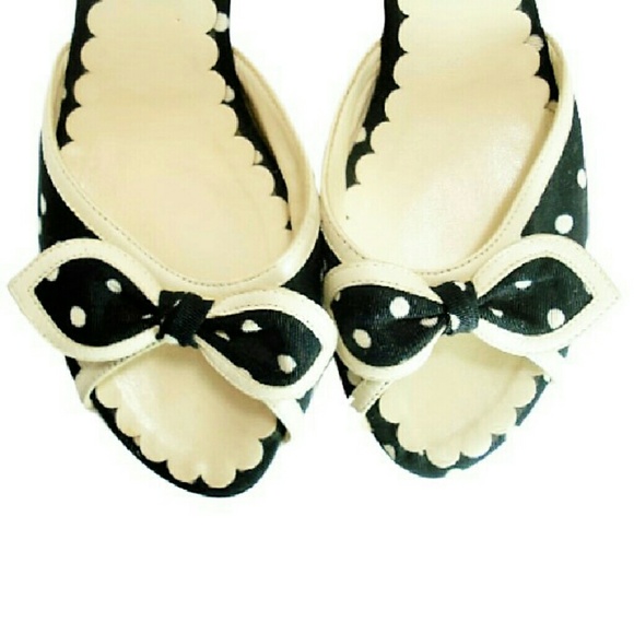 Sold****MOSCHINO SHOES POLKA DOT BOW SLIDES - Picture 2 of 4